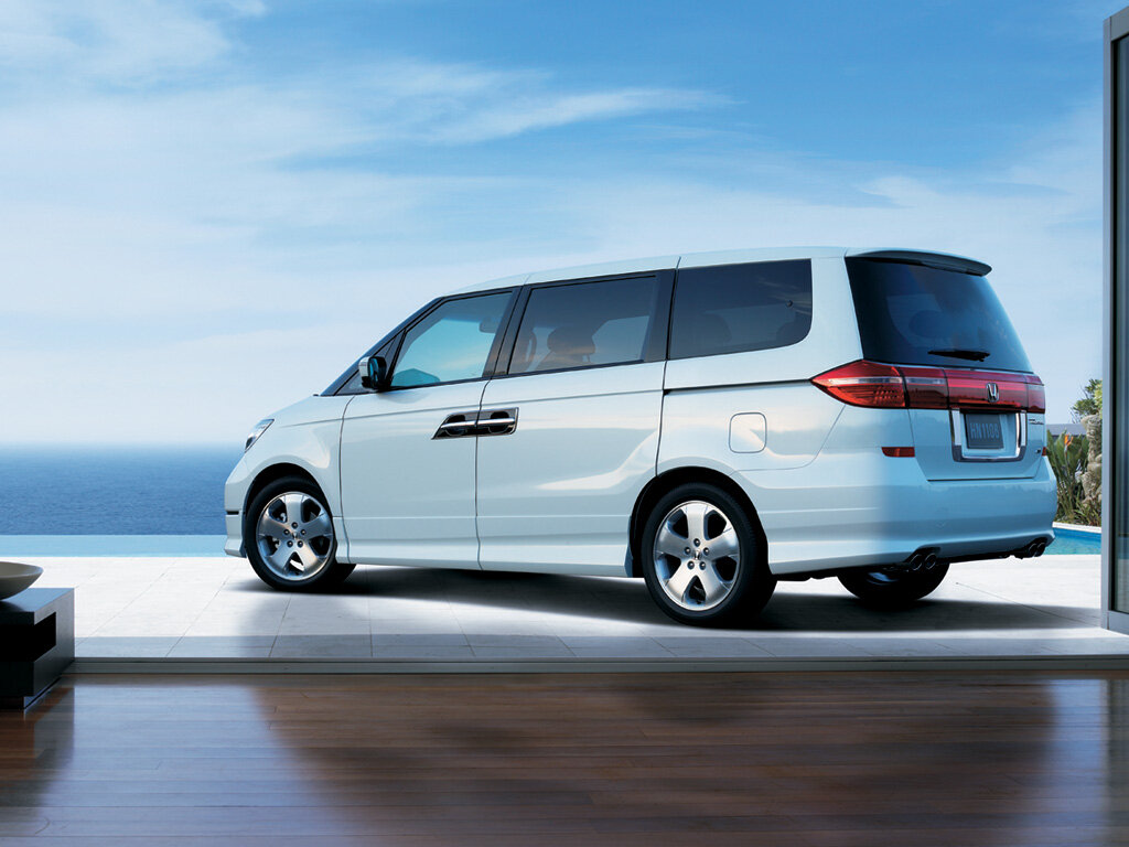 Honda Elysion. Иллюстрация с сайта hacar.ru