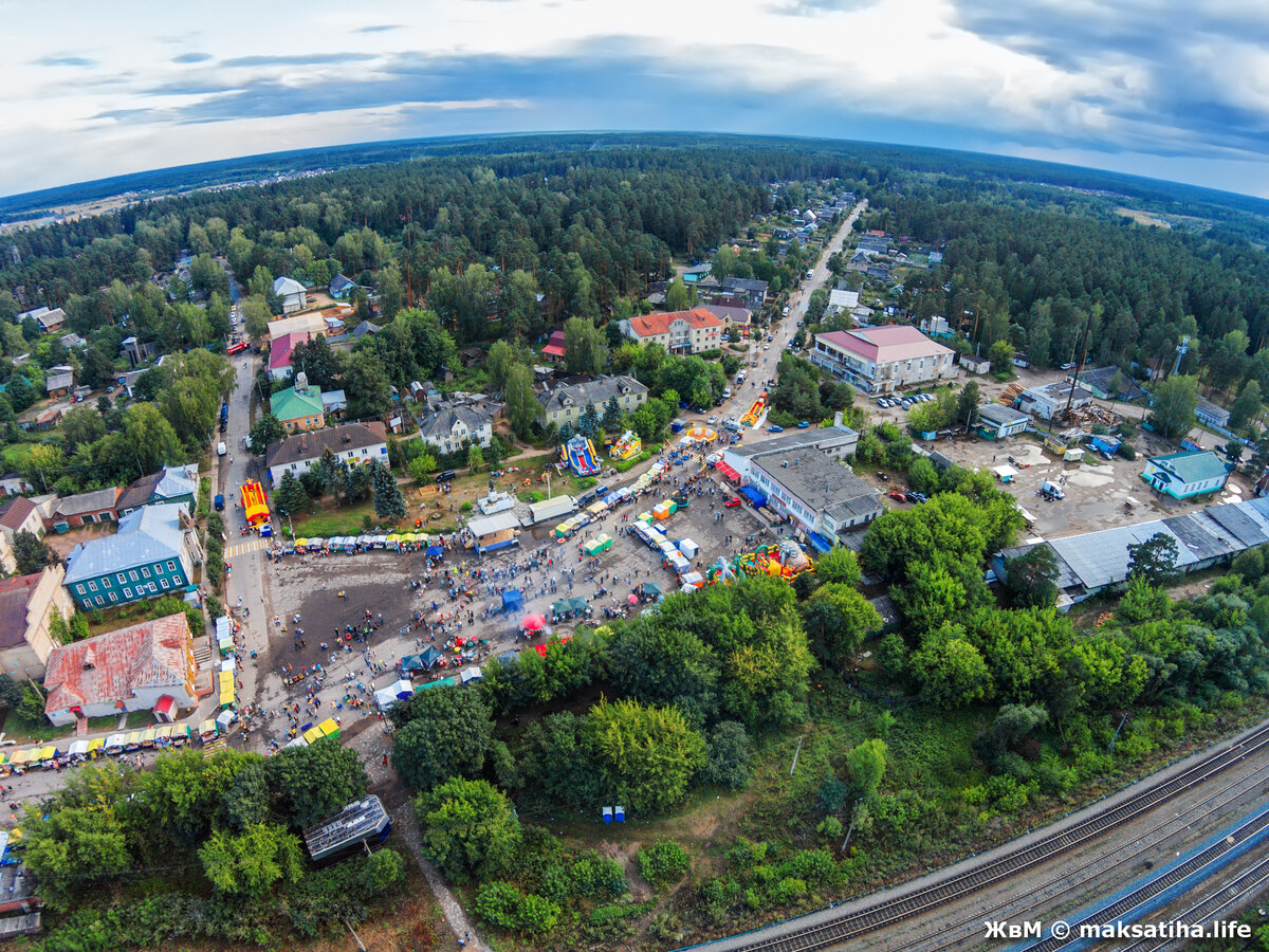 Максатиха. Центральная площадь. 16 августа 2014 г.