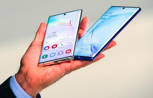 Звенящая ширина: какое будущее ждет новые смартфоны SamsungЭксперты не уверены, что пришло время менять старый аппарат на очередную новинку, особенно с учетом ее цены  
