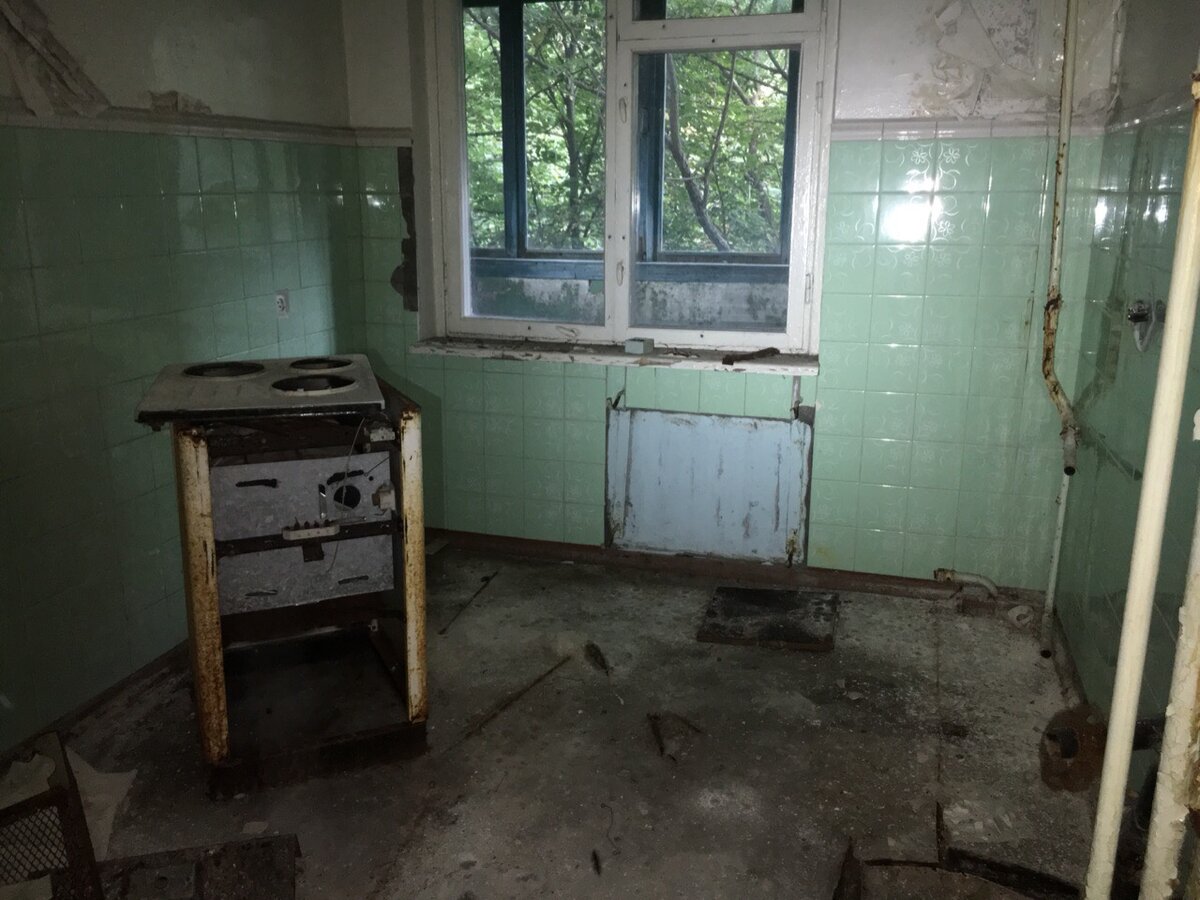 Уцелевшие комнаты в Припяти, Чернобыльская зона отчуждения