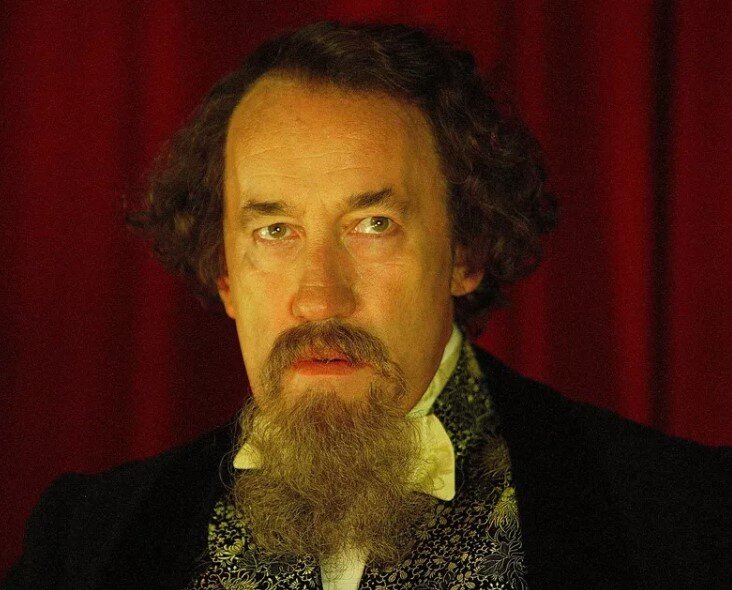 знаменитые писатели россии. фото neil gaiman. слушать известные писатели. уолт уитмен. писатели классики 19 века портреты писателей.