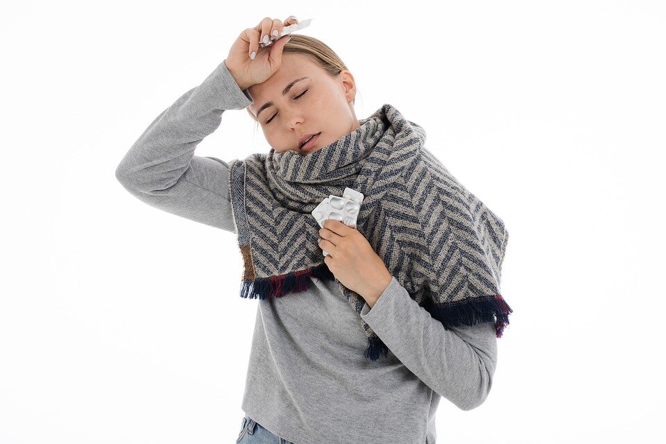 Болеть всегда неприятно, особенно с нашим ритмом жизни, иногда, просто невозможно сидеть дома и лечиться.