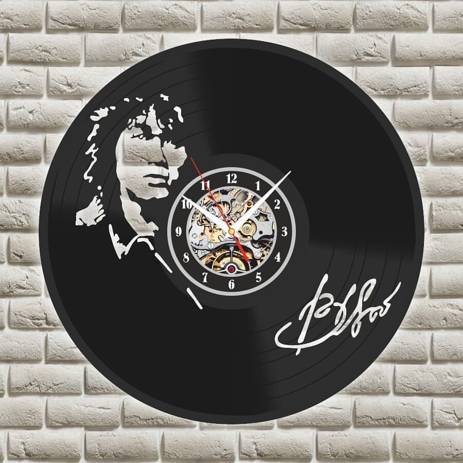 Часы из виниловой пластинки