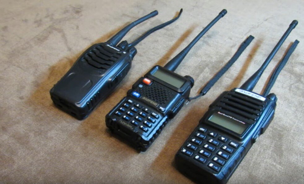 Настройка рации baofeng uv 82. Рация баофенг сравнение. Рация Альфа 25.