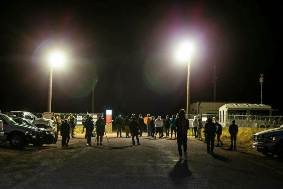 Area 51 штурм. Зона 51 штурм 20 сентября. Набег на зону 51. Штурм зоны 51 прямая трансляция. Атака на зону 51.