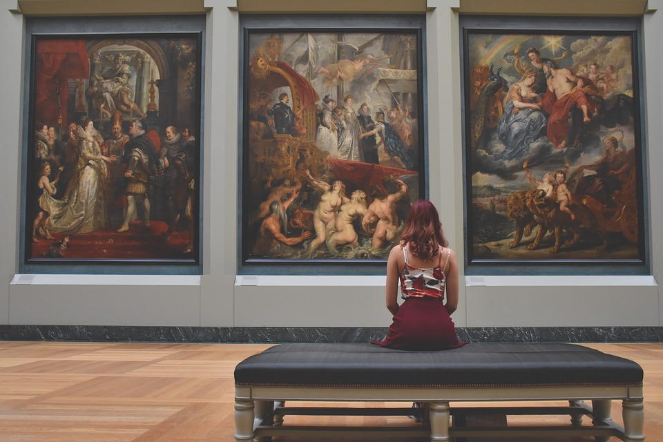 https://pixabay.com/photos/woman-art-creative-relaxation-girl-1283009/