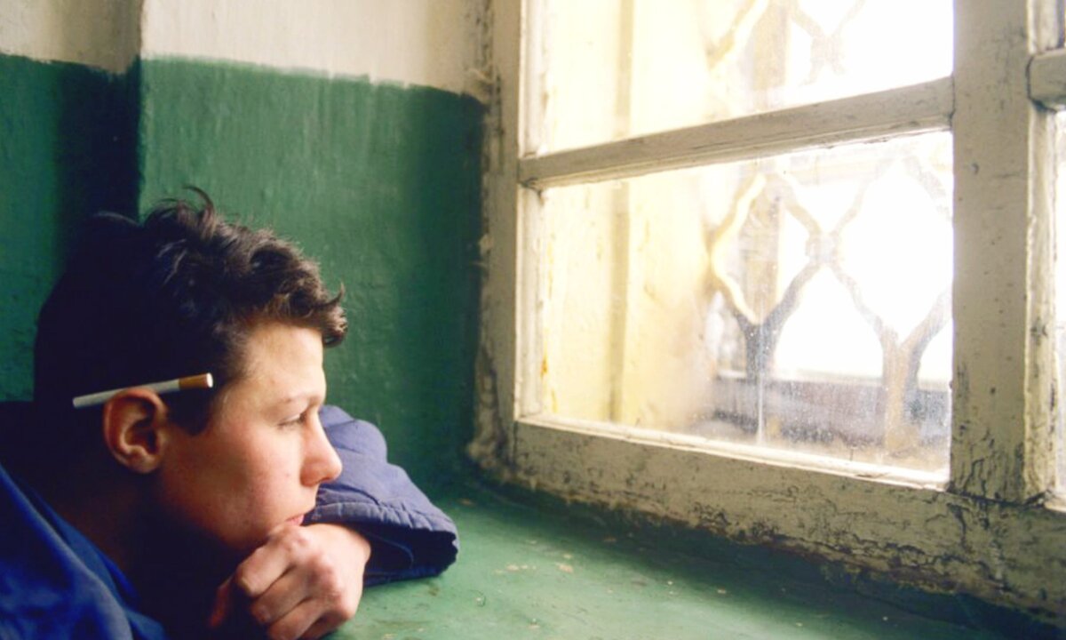 Детская преступность, дети в колонии, дети совершают преступления 