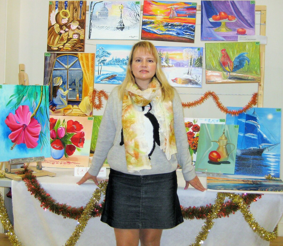 2016 г. Впервые показываю свои картины маслом на выставке в муниципальном общественном центре.