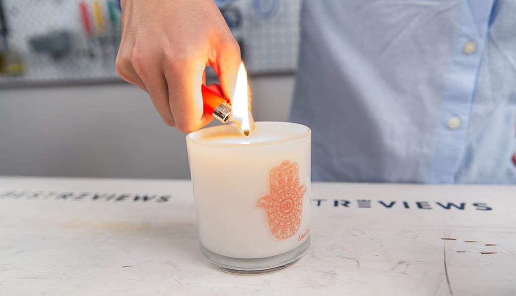 Она может быть ядовитой. Найди на полке натуральную.