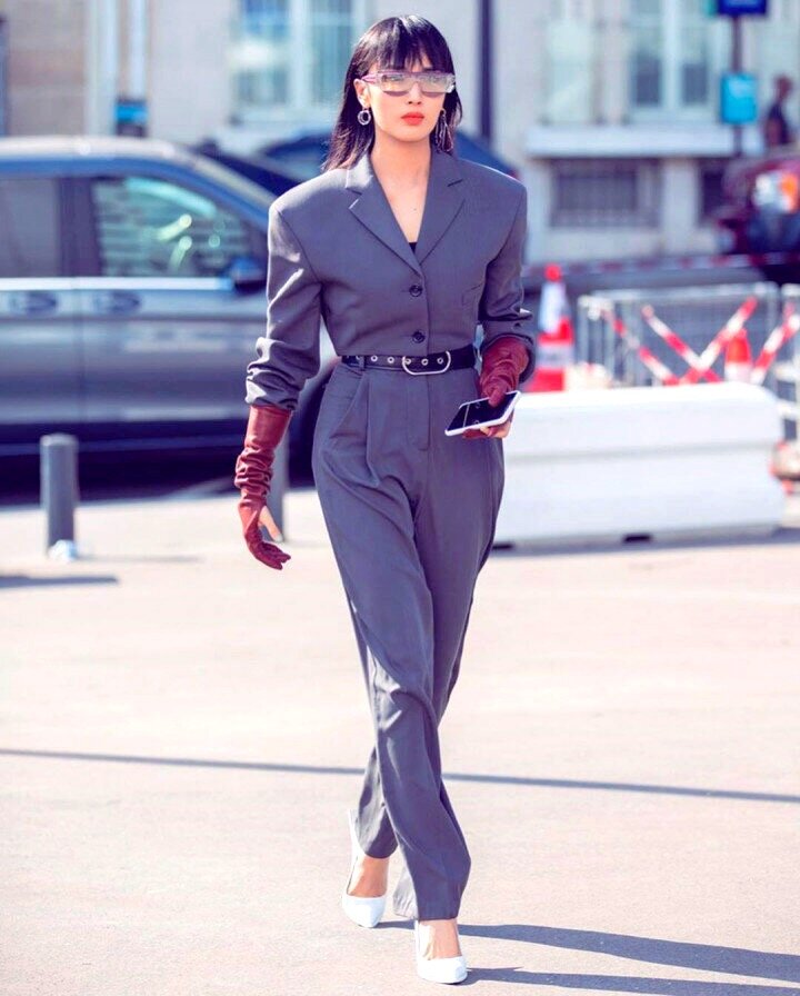                                                 пояс с комбинезоном