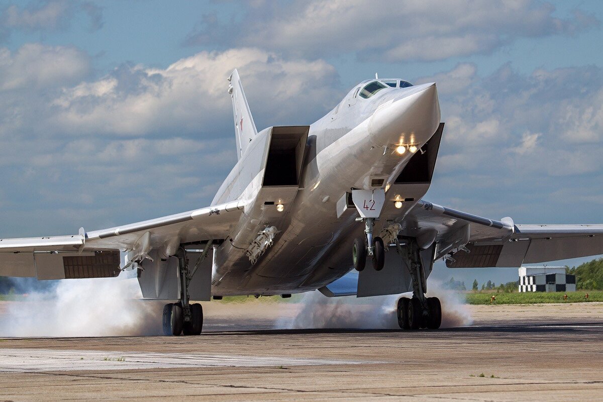 Источник фото: https://wallhere.com/ru/wallpaper/1307441