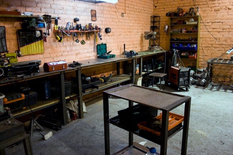 Мастерская в гараже. Яндекс картинки.