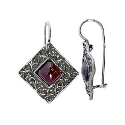 Серебряные серьги с гранатом - цена 2985 руб.