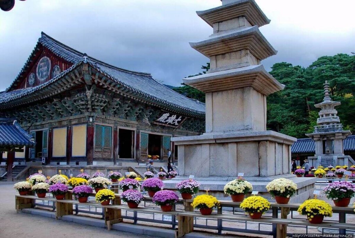 Южная Корея храм Пульгукса