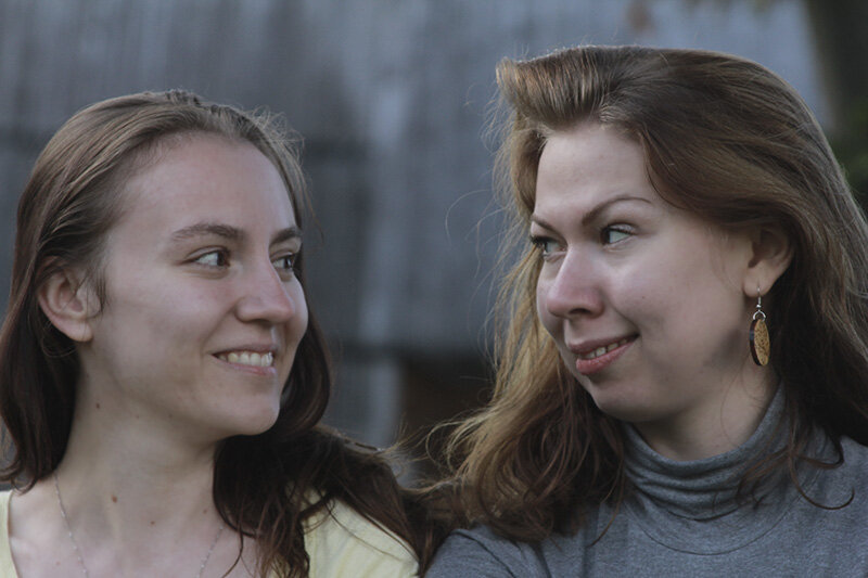 Разыграть сценку с женой и любовницей