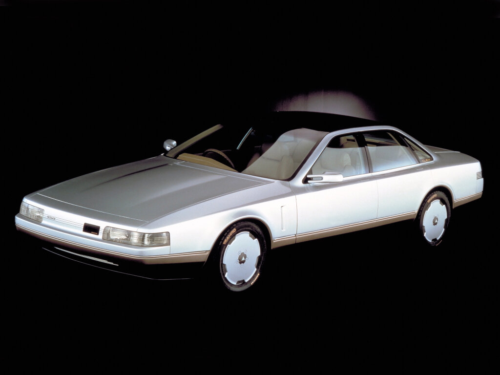  Nissan CUE-X