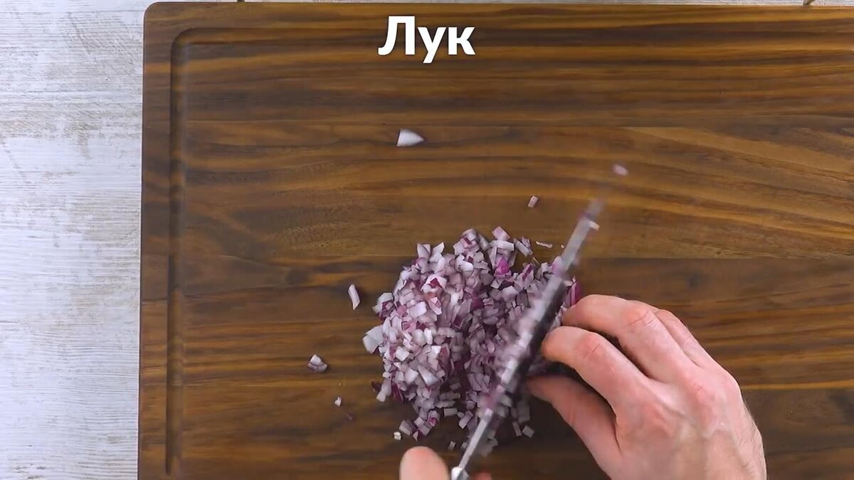 Мясной пирог "Пасхальное яйцо".