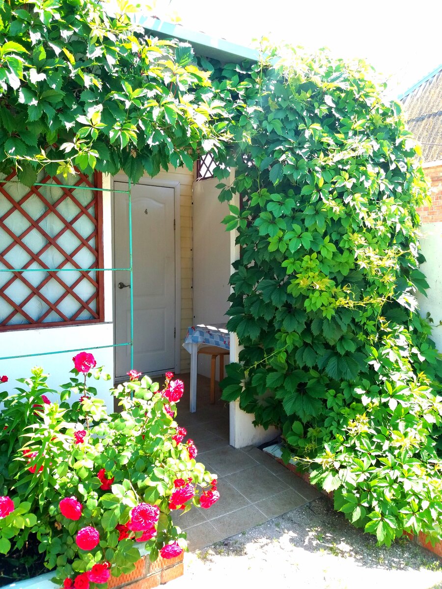 Домики для отдыха, частный сектор ст. Должанская.