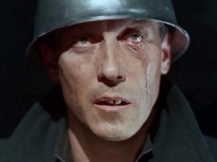  «Убить дракона» (1988). Дракон выступал этаким символом тоталитарного прошлого. Скриншот. Источник - YouTube.