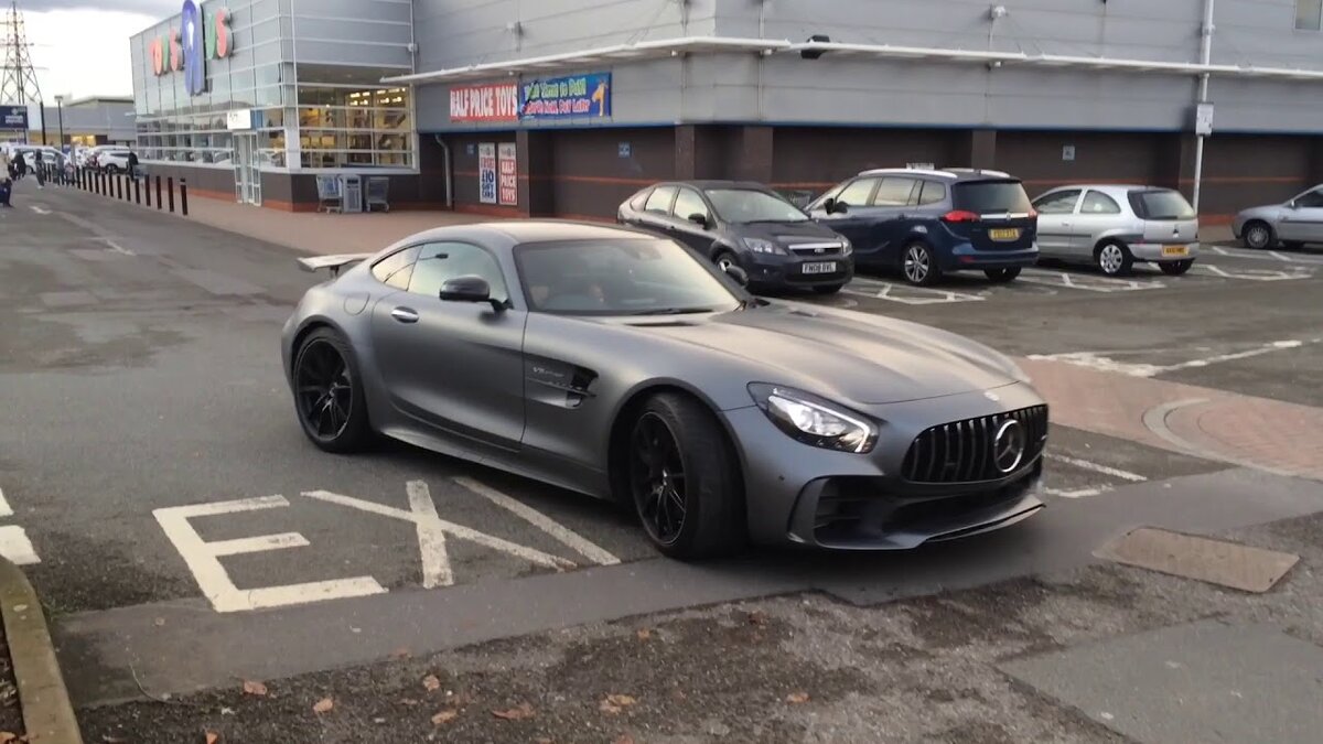 mercedes amg gtr