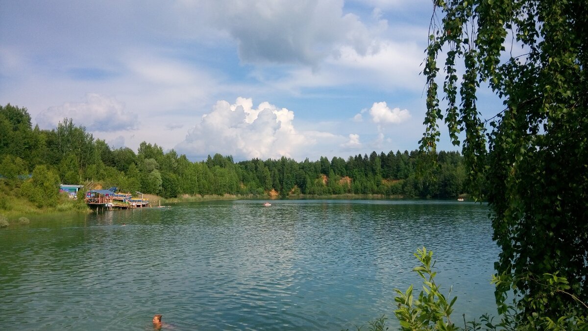 Вид на базу отдыха "Сычики"