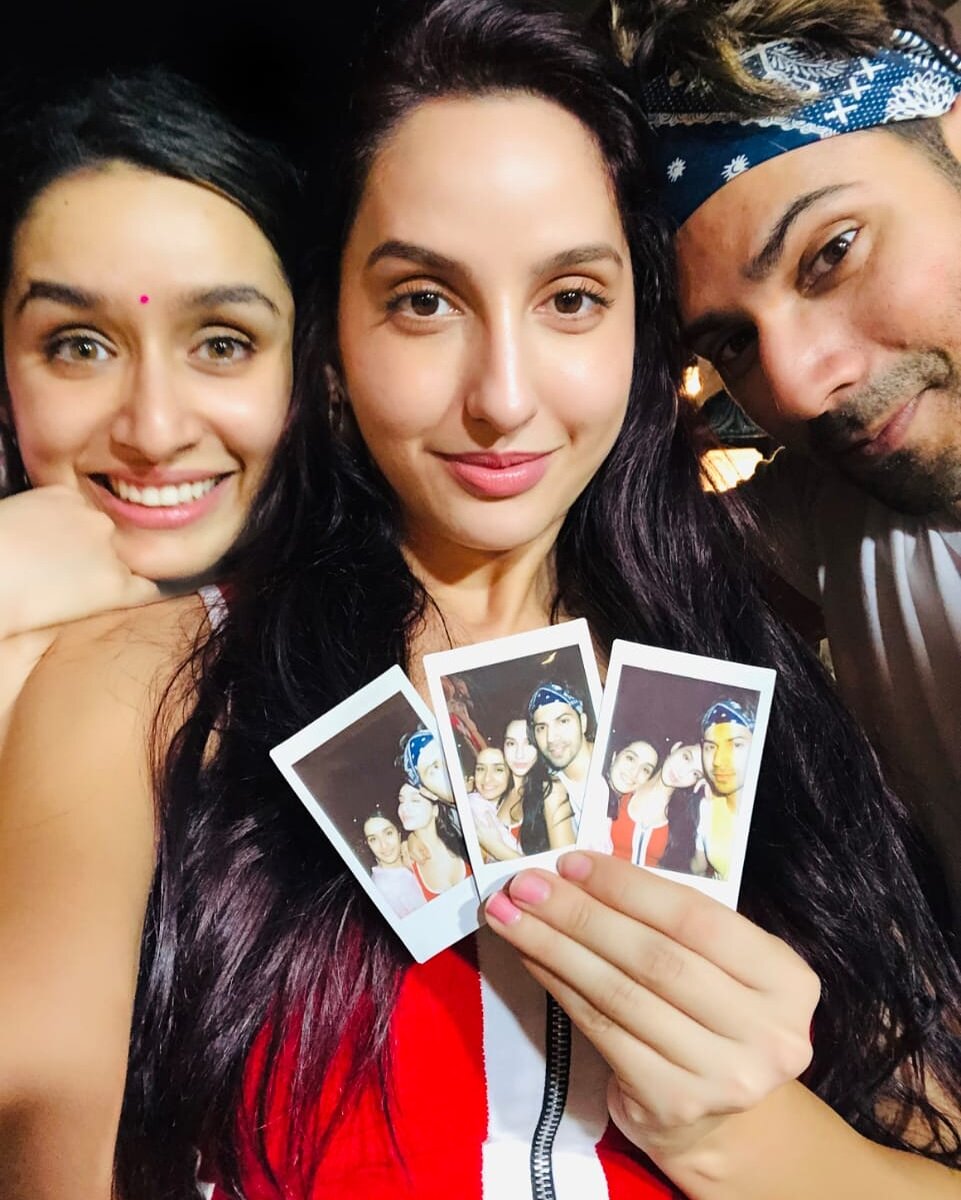 Источник: ВКонтакте. Группа «•°•• ИНДИЙСКОЕ КИНО - БОЛЛИВУД И ЮГ •°••» Нора с Шраддхой Капур и Варун Дхаваном на продвижении фильма «Street Dancer 3D»