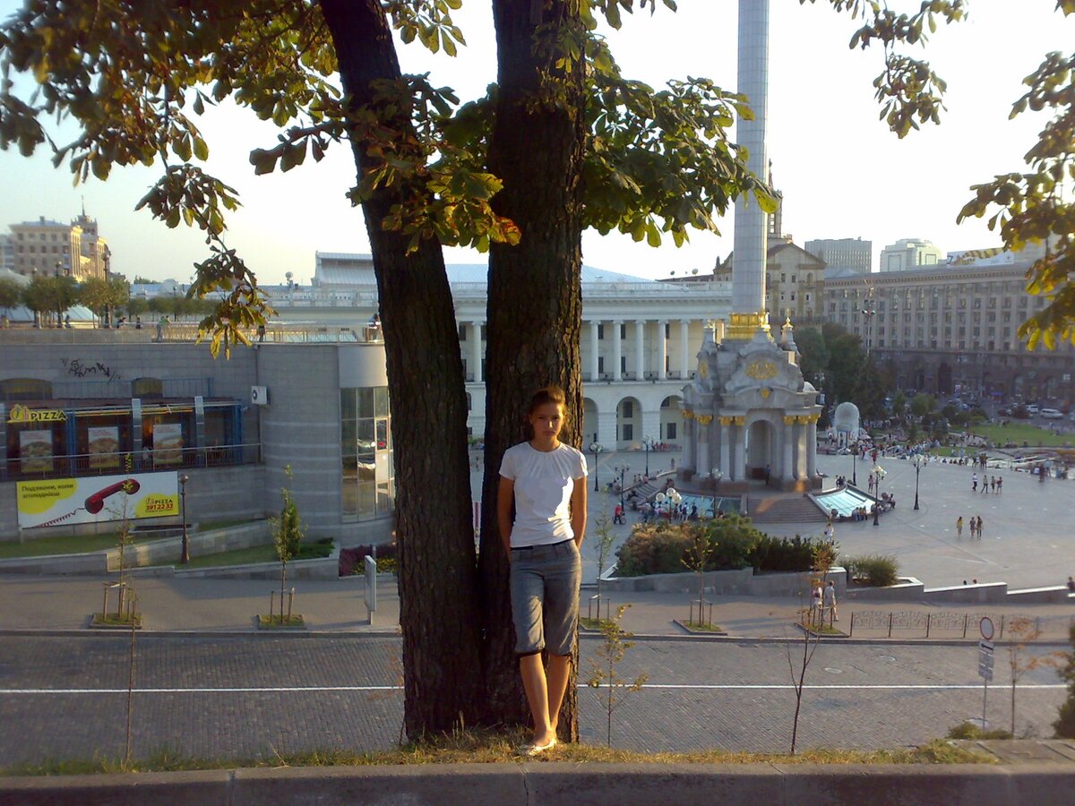 Гулять по Киеву русской девушке вроде бы нормально, но не комфортно