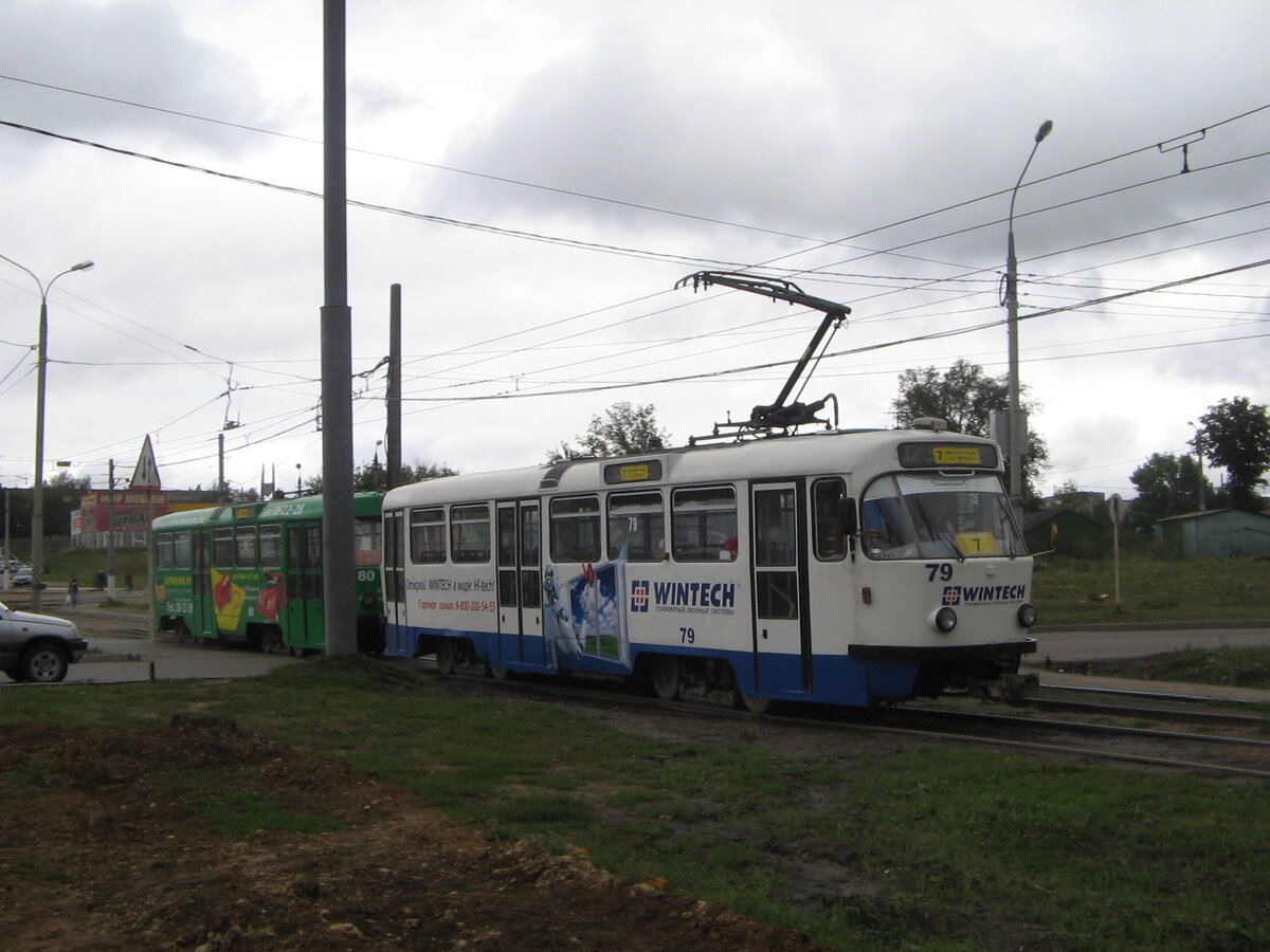 Поезд из вагонов Т-3DC1/ Т-3DC2 в Туле, 08.2008, фото автора