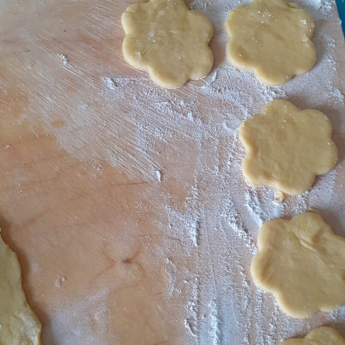 Я использовала такие формочки