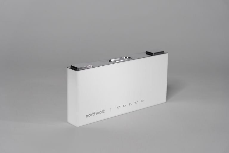 Гигафабрика будет спроектирована для производства достаточного количества аккумуляторных батарей для около 500 000 автомобилей в год, в преддверии перехода Volvo на линейку электромобилей.