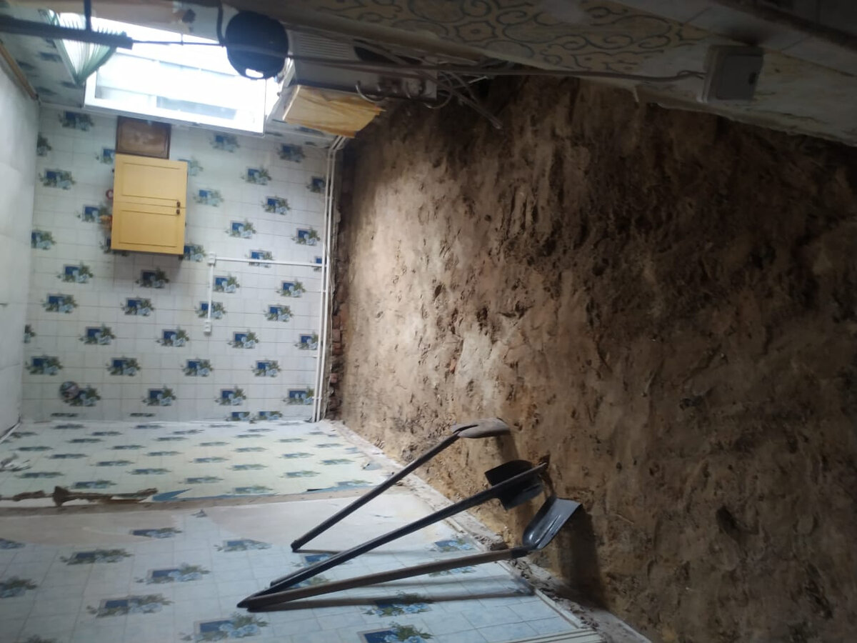 Это помещение ванная комната+коридор+ кухня. Просто снесли стены. 