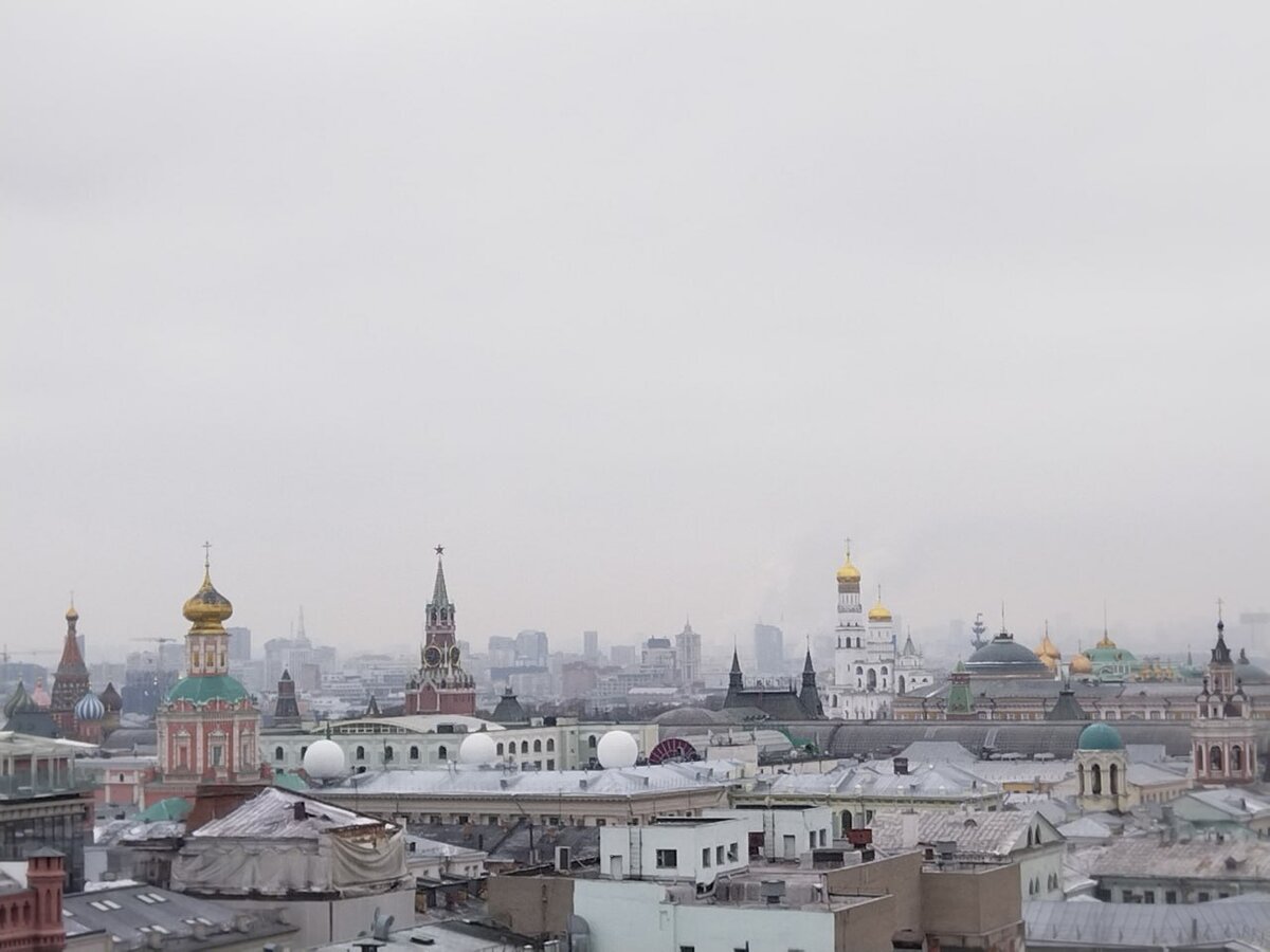 Вид на исторический центр Москвы с крыши Детского мира