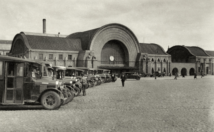 Вокзал в городе Выборг старая фотография