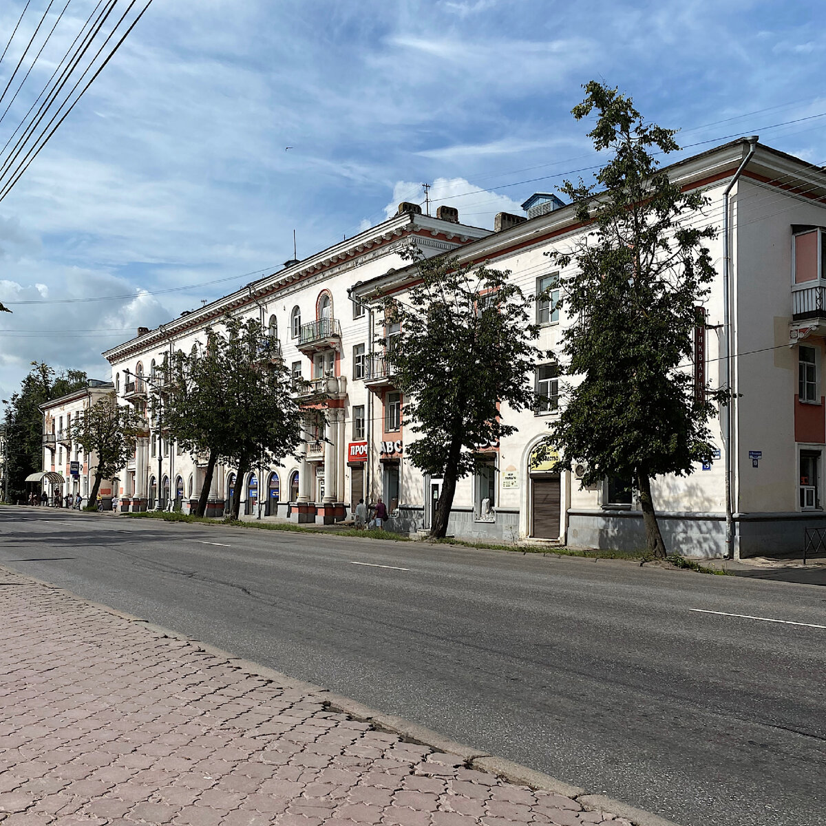 Сталинки на Большой Московской ул. В Великом Новгороде |  stalinka_na_chernoi | Дзен