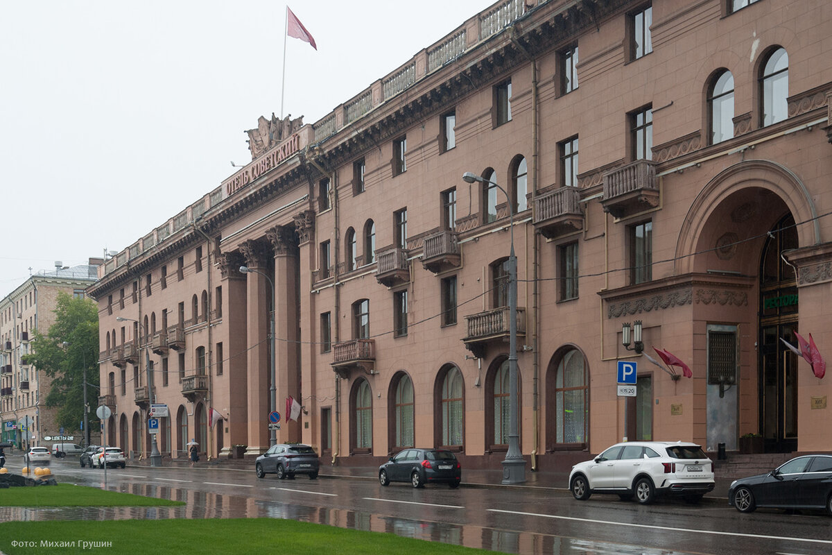 Улица Расковой, гостиница "Советская". 28 июля 2023 года. Фото Михаила Грушина - автора статьи