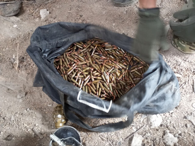    Большинство боеприпасов из схронов Херсонской области сапёры сразу же ликвидируют накладным зарядом тротила