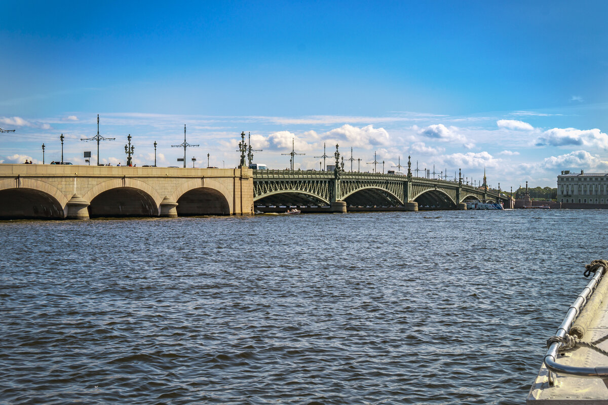 Санкт петербург сентябрь 2019. Вид с Троицкого моста в Санкт-Петербурге. О Троицком Мосте через Неву в Санкт - Петербурге?