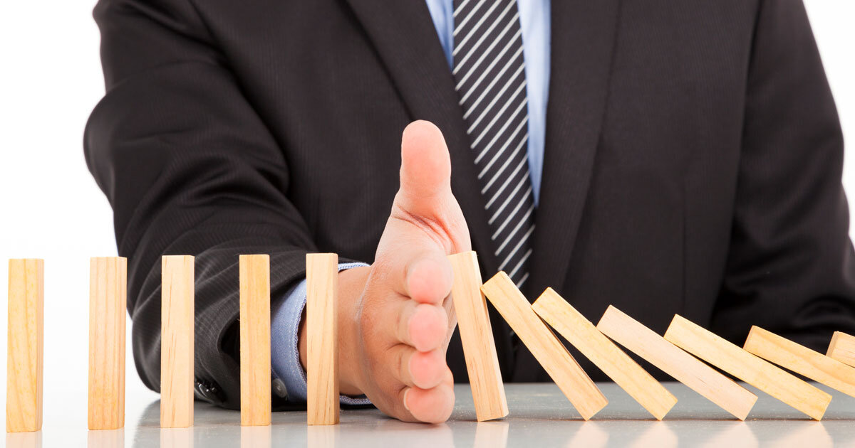 Кто выстоит, а кто-то уже упал.