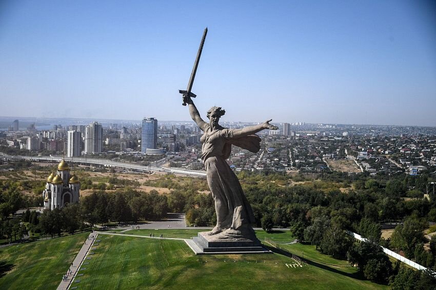 Скульптура «Родина-мать зовёт!» на Мамаевом кургане в Волгограде. Фото: egocreo.ru    