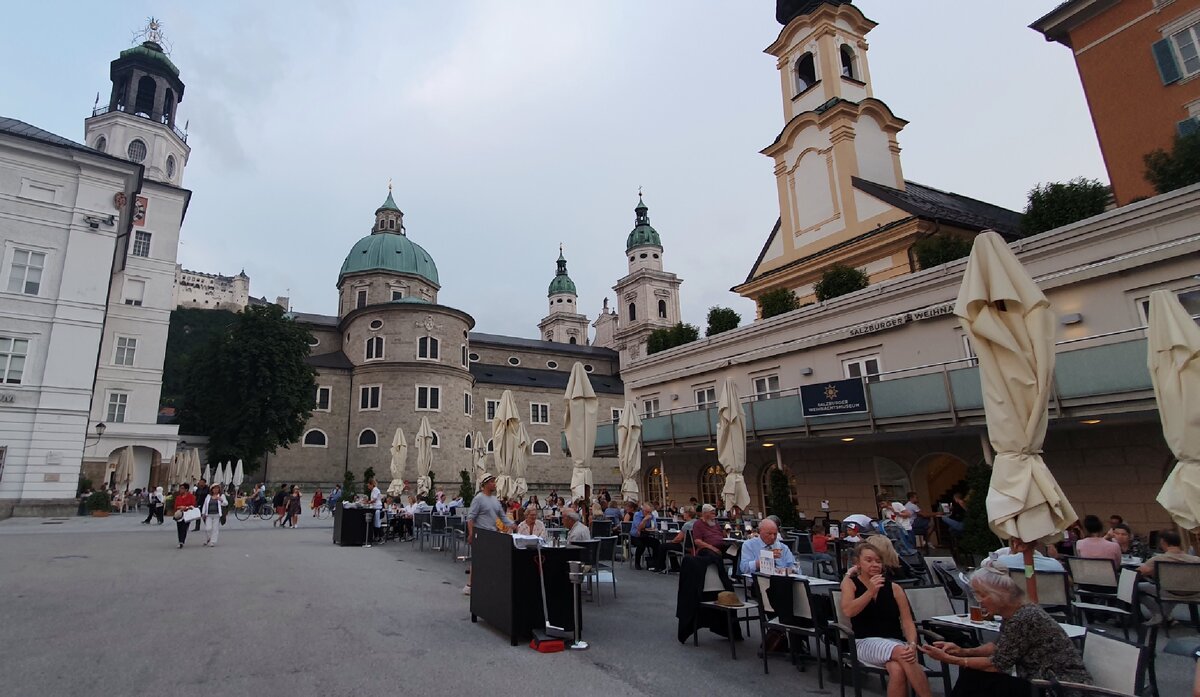 Одна из площадей Зальцбурга