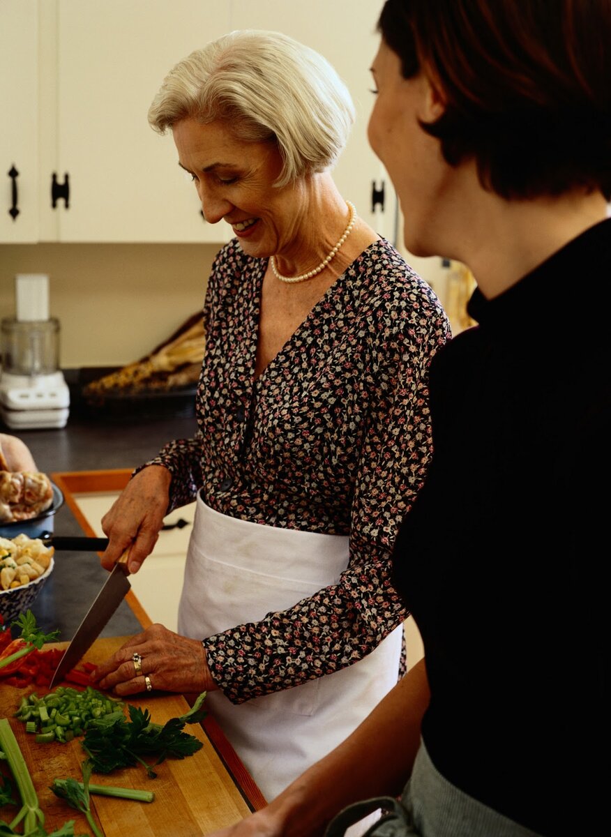 Источник: yandex.ua/images/search?text=Взаимоотношения%20невестки%20и%20свекрови&isize=large&iorient=vertical&from=tabbar&pos=18&rpt=simage&img_url=https%3A%2F%2Fst1.stranamam.ru%2Fdata%2Fcache%2F2010sep%2F16%2F40%2F721440_21367-650x0.jpg