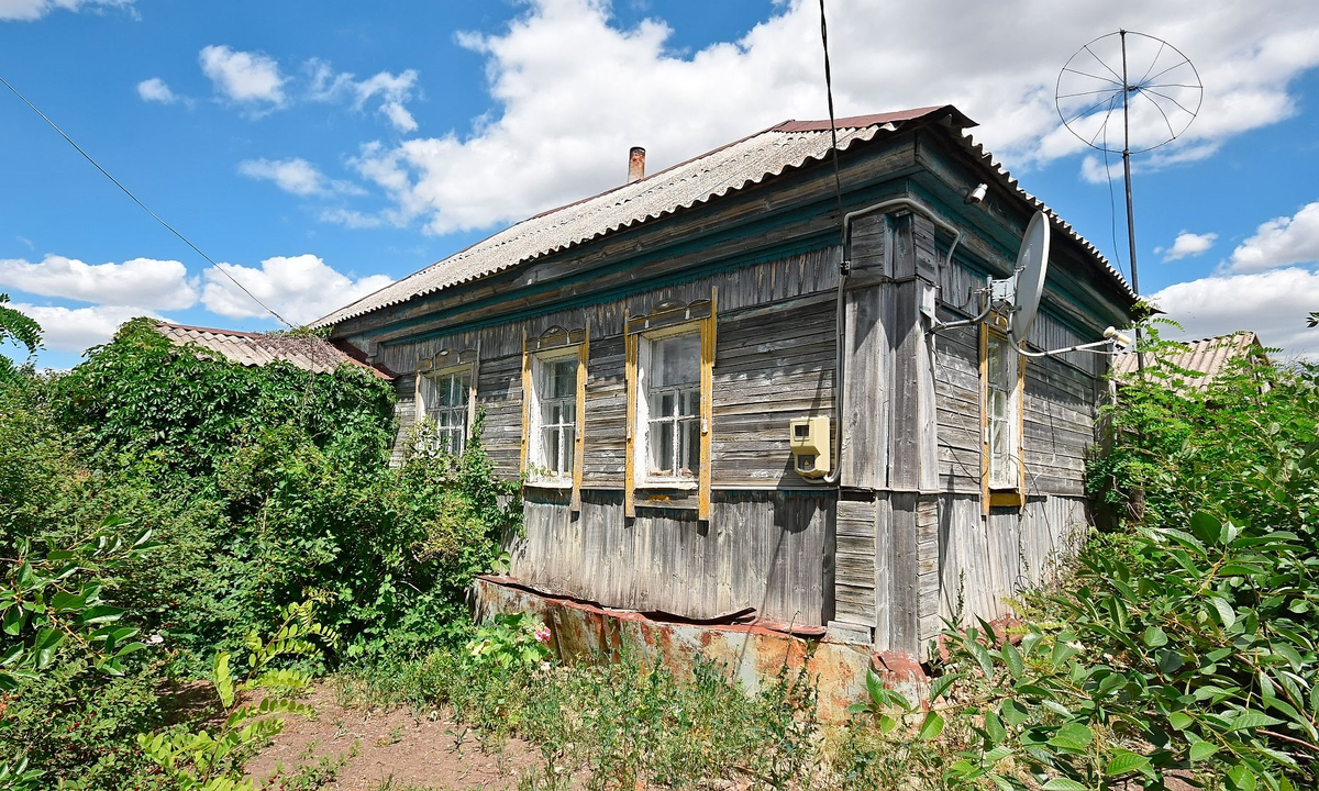 Этот домик в 40 квадратных метров Евдокия Алексеевна построила ещё в 1960 году 