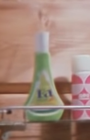 Я предлагаю рассмотреть кадры фильма - вдруг там найдется что-то такое, что вы не заметили?-3