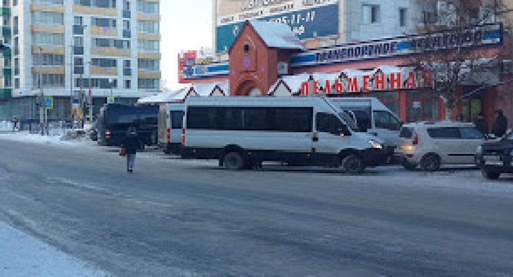 Нефтеюганск пыть ях маршрутное. Ханты-Мансийск Пыть-Ях автобус. Автовокзал Ханты-Мансийск. Автобус Ханты Пыть Ях. Маршрутка Пыть-Ях Ханты-Мансийск.