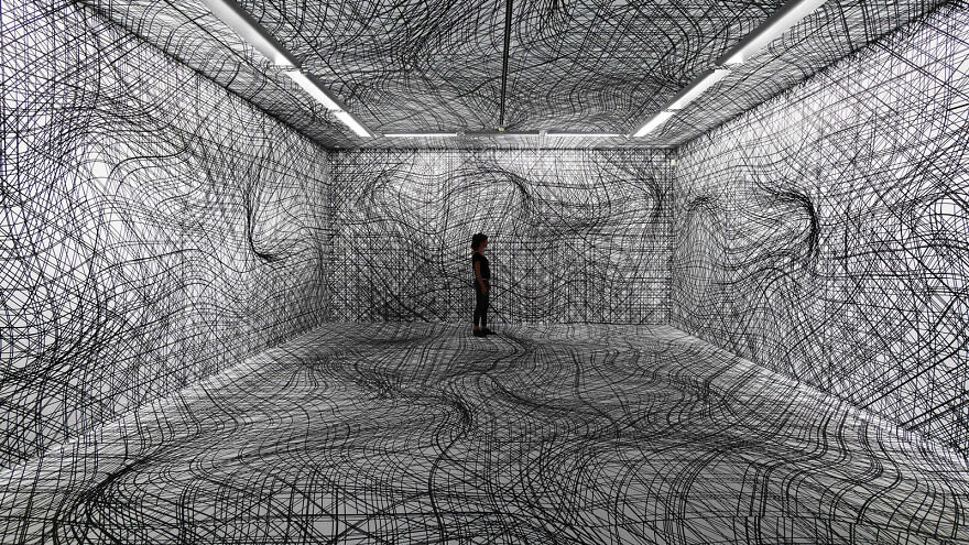 https://static.locals.md/2016/12/optical-illusion-wall-art-peter-kogler-3-5860c7d3bc973__880.jpg