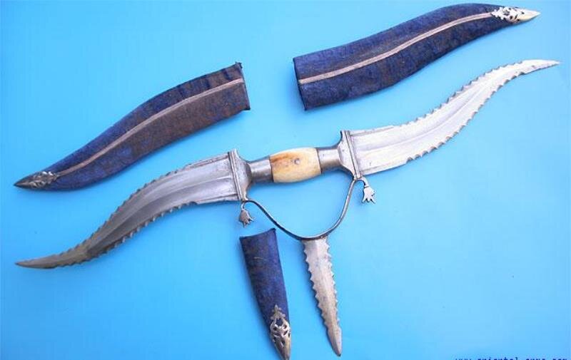 Кинжал Халади. источник: blindcat.ru