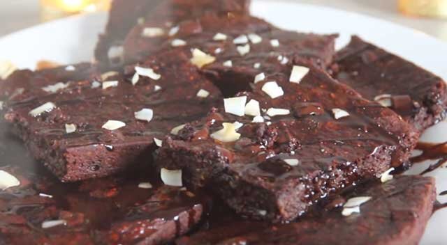 шоколадный диетический десерт "Брауни"