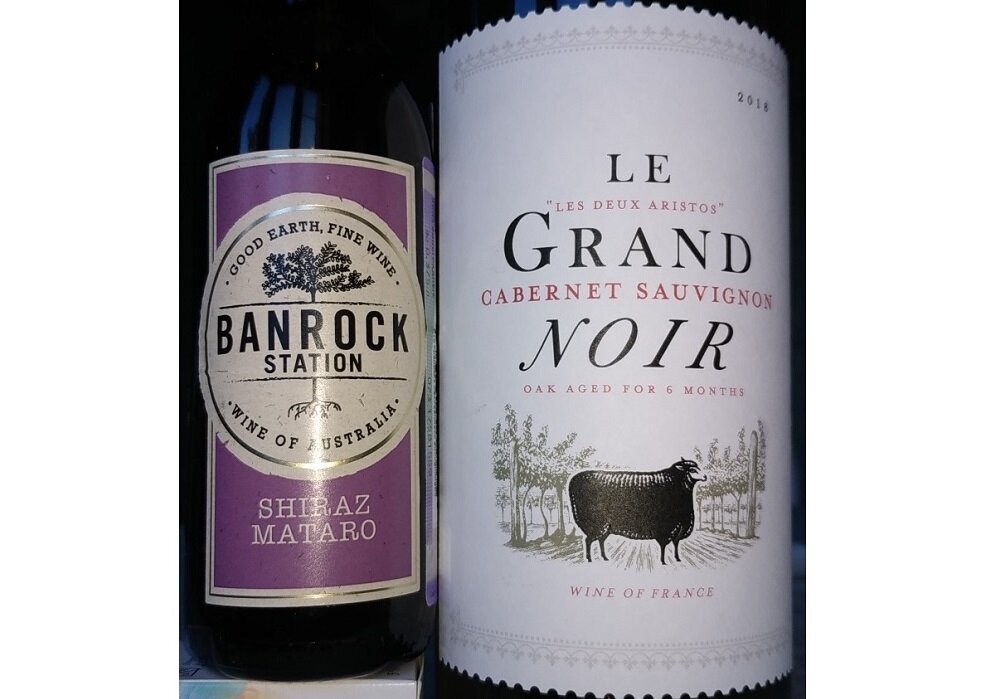 Grand pinot noir. Вино Гранд Ноир. Пино Нуар Grand Noir. Le Grand Noir Syrah красное полусухое. Вино Бэнрок Стейшн Шираз Матаро.
