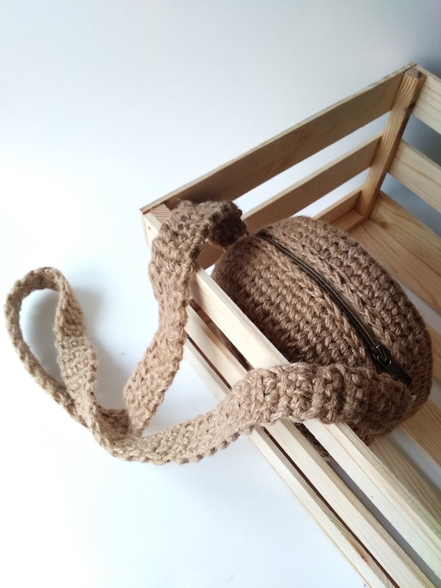 Фотография из личного архива. Джутовая сумка.