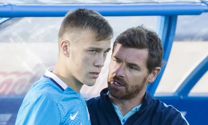 Долгов привлекался к основе "Зенита" при Андре Виллаш-Боаше